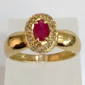 Anel Rubi oval e Brilhantes